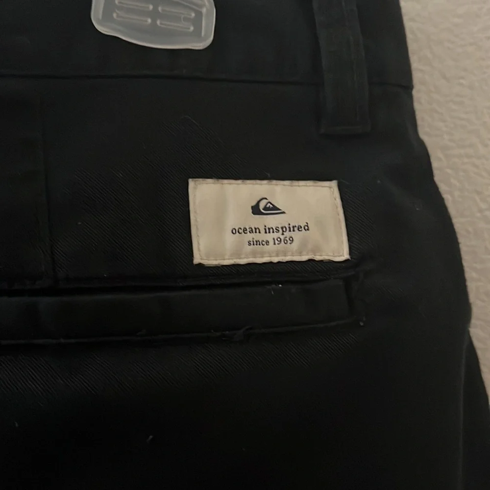 Quicksilver Solid Black Flat Front Shorts 34 Front and Back Pockets